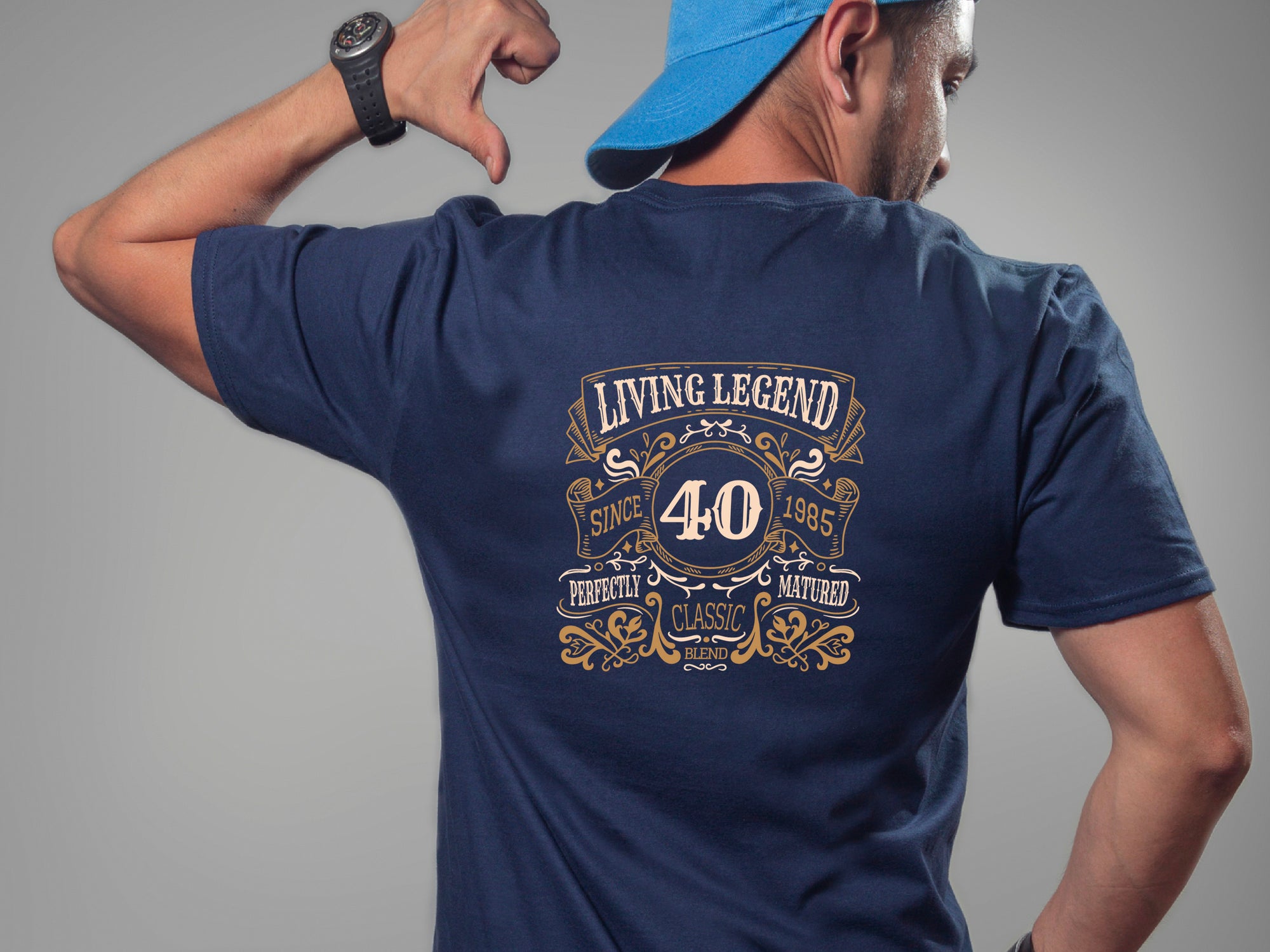 Living Legend 1985 - 40th Birthday T-Shirt, Perfectly Matured Classic Blend, Funny 40th Gift for Dad, 40th Gifts for Men, 40th T-Shirt