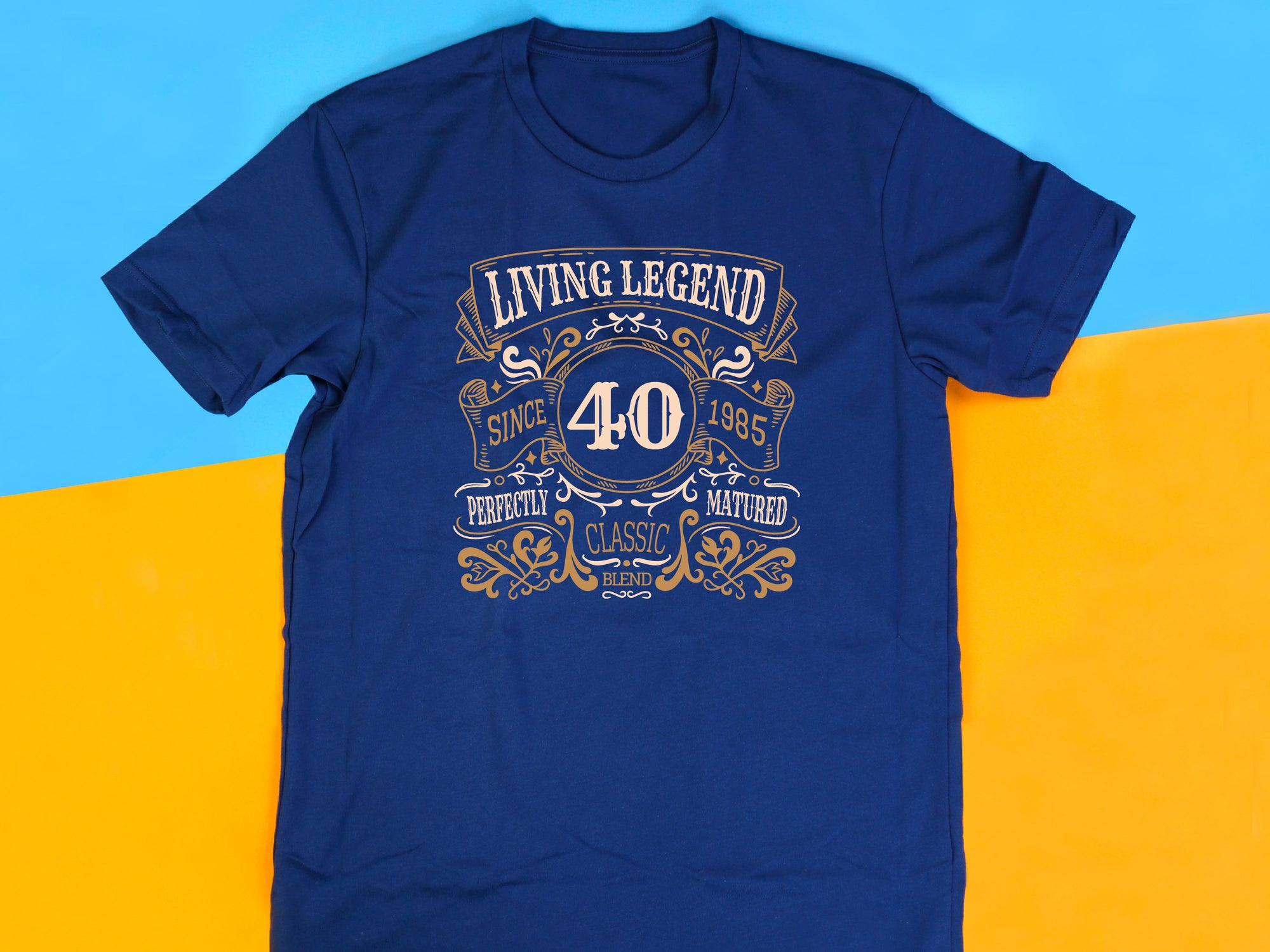 Living Legend 1985 - 40th Birthday T-Shirt, Perfectly Matured Classic Blend, Funny 40th Gift for Dad, 40th Gifts for Men, 40th T-Shirt