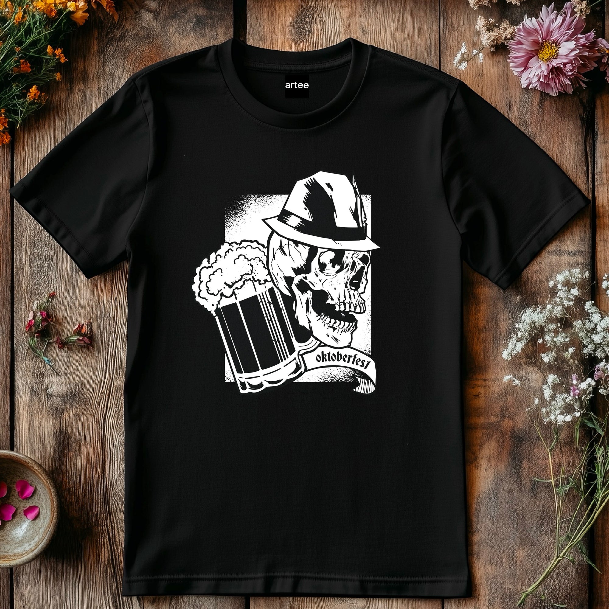 Modern Oktoberfest Shirt, Trendy Bavarian Tee for Women, Edgy Beer Festival Top, Alternative Dirndl T-Shirt, Munich Party Look