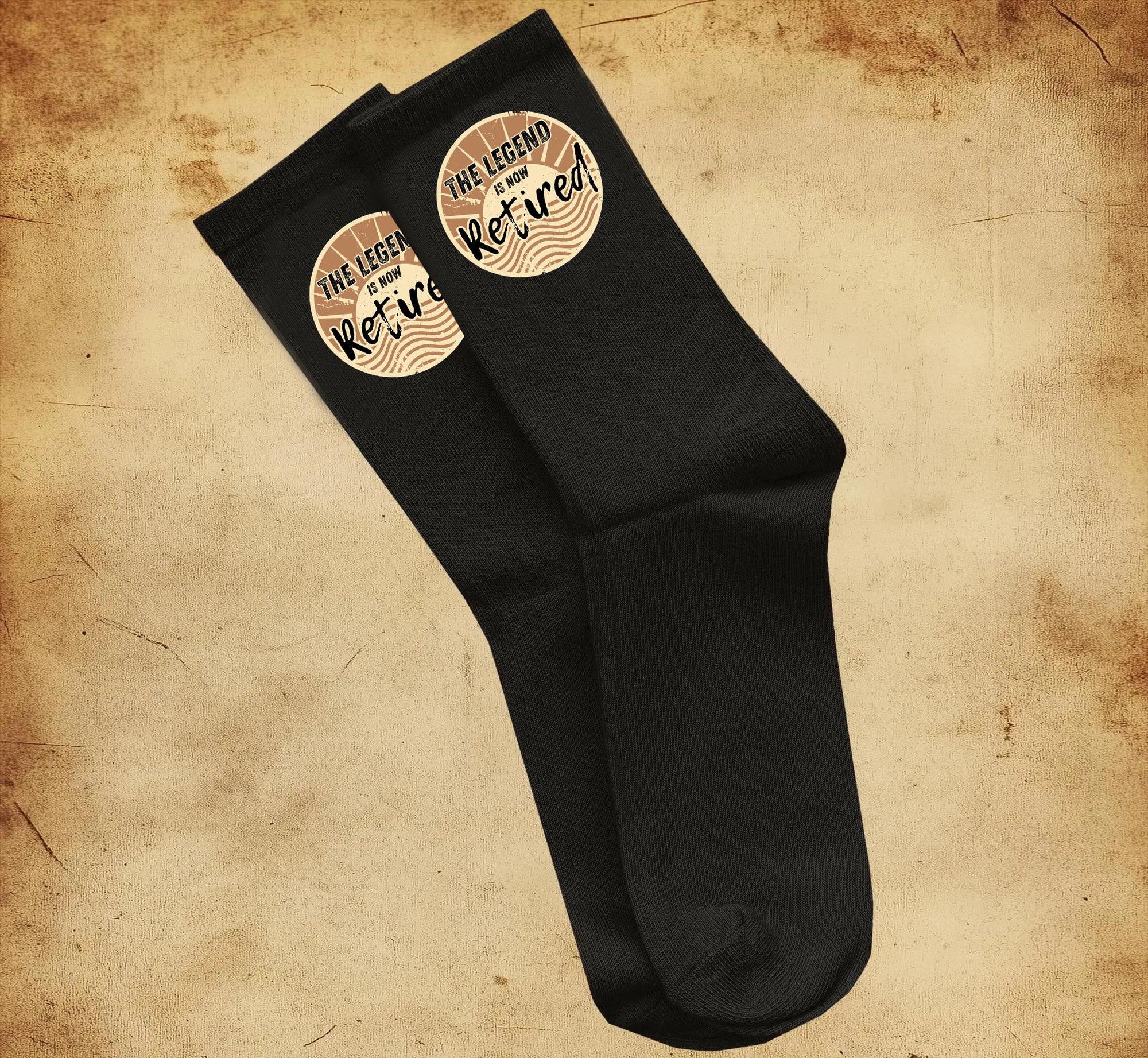 Officially Retired Socks – Funny Retirement Gift for Men & Women | Retirement Socks | Leaving Present | Happy Retirement Keepsake